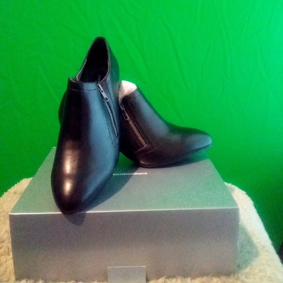 Cloudwalker Shelby zip bootie - Size 11W - Picture 1 of 2